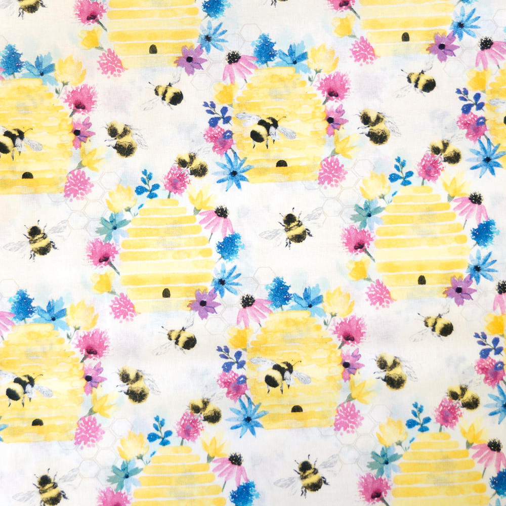 Soimoi Precut 10-inch Honey Bee Prints Cotton Fabric Bundle